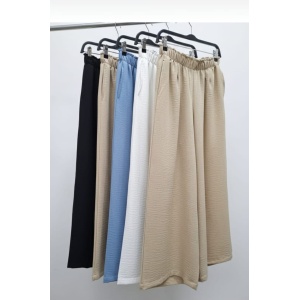 Esmeralda Lino Dobby